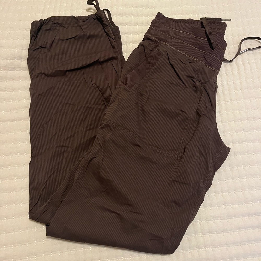 lululemon dance studio pants size 6 - Picture 3 of 5
